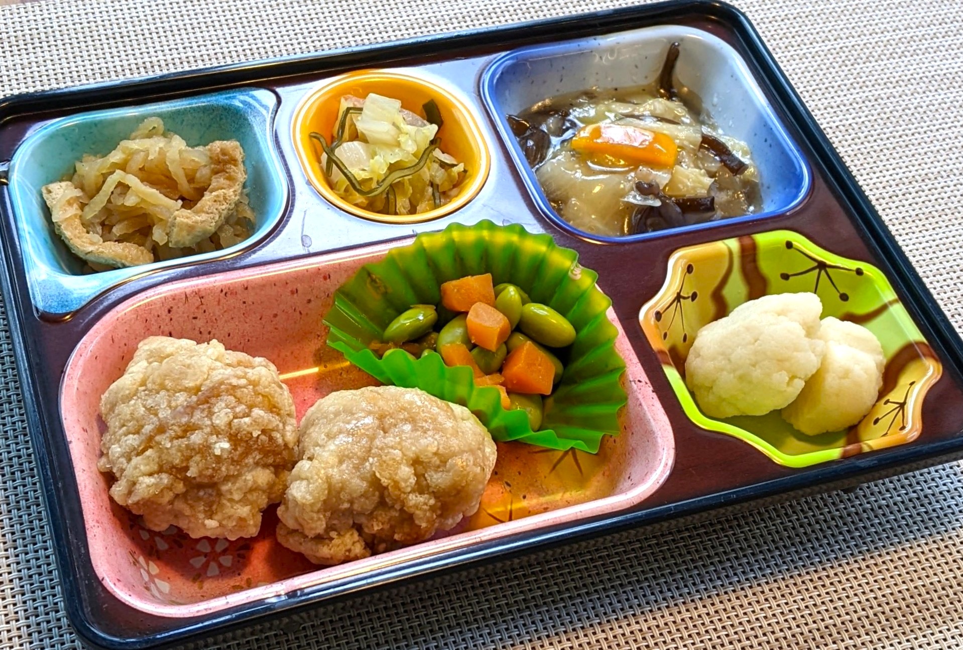 今月のおすすめメニュー♪～鶏ももの竜田揚げ～